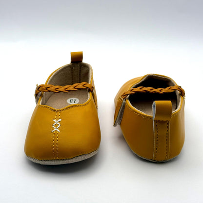 סנדלי תינוקות לבנות