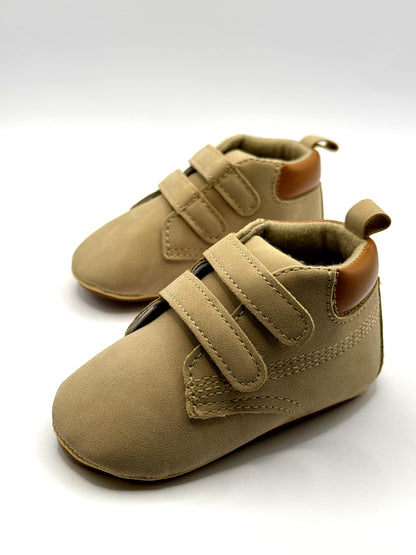 נעלי תינוקות עם סקוץ'
