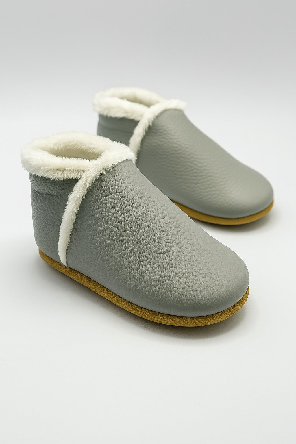 מגפי צעד ראשון מעור