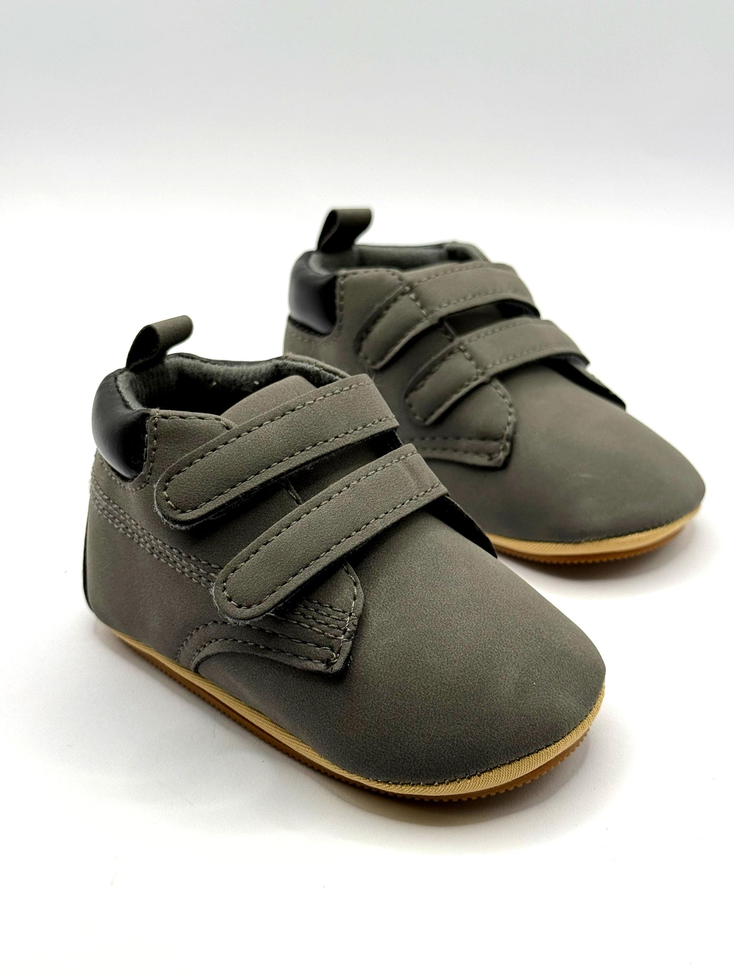 נעלי תינוקות עם סקוץ'