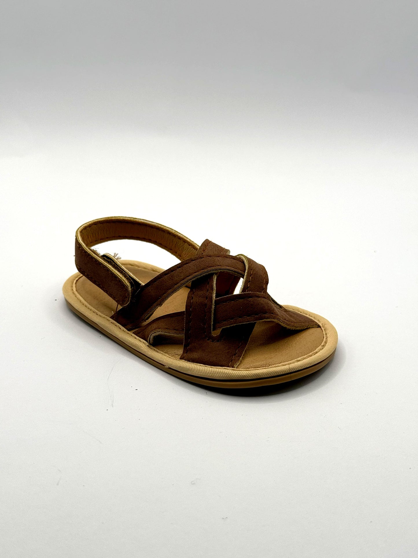 סנדלי תינוקות חומים