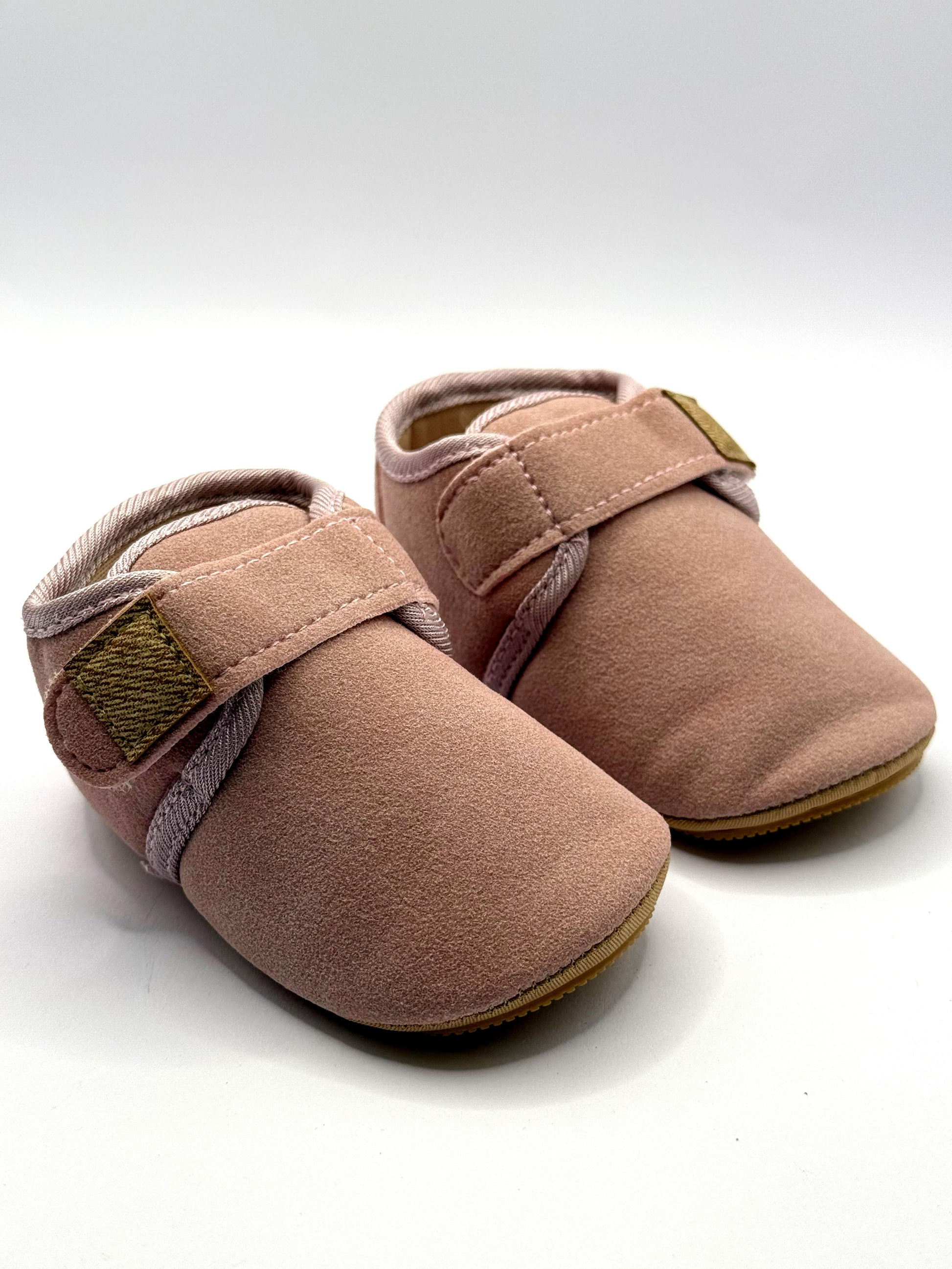 נעלי צעד ראשון ורודות