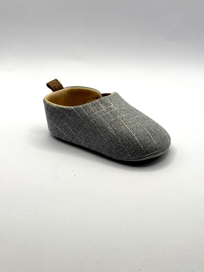 סנדלי צעד ראשון עם סקוץ'