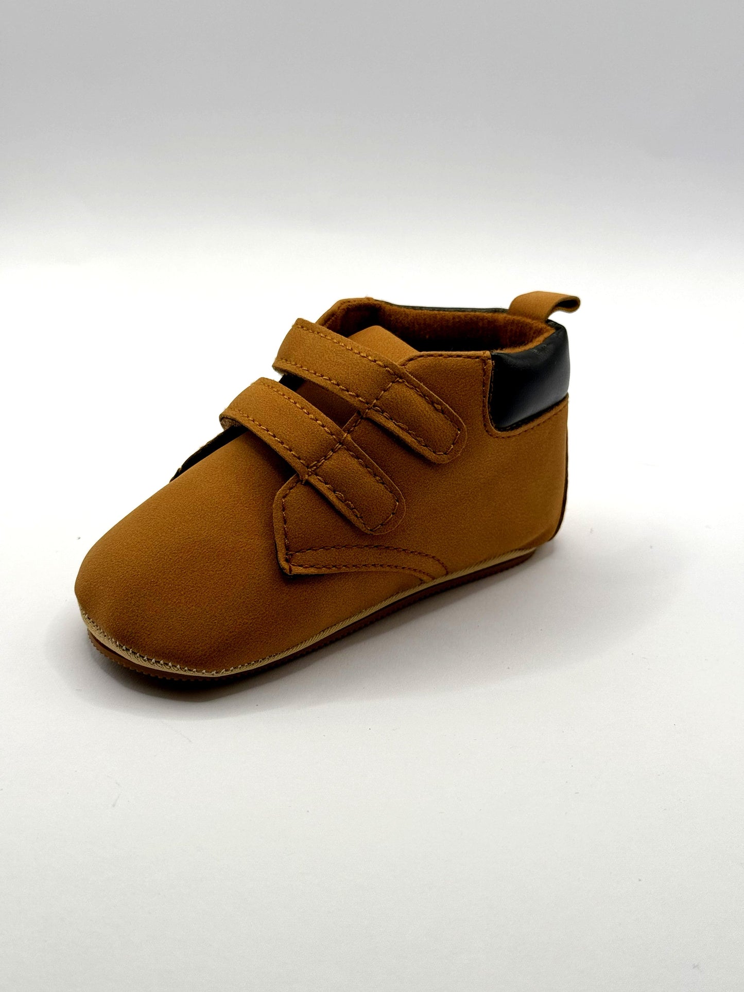 נעלי תינוקות עם סקוץ'