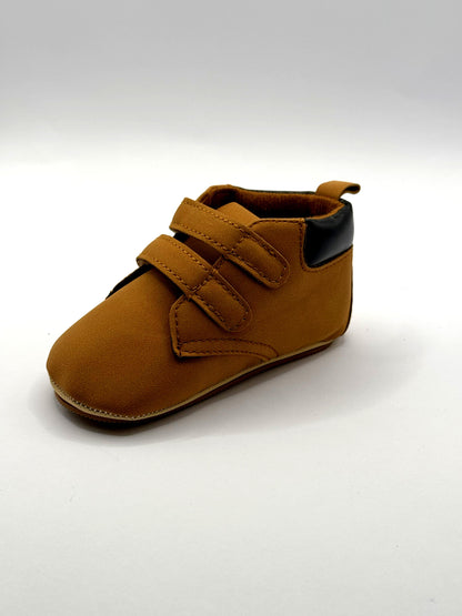 נעלי תינוקות עם סקוץ'