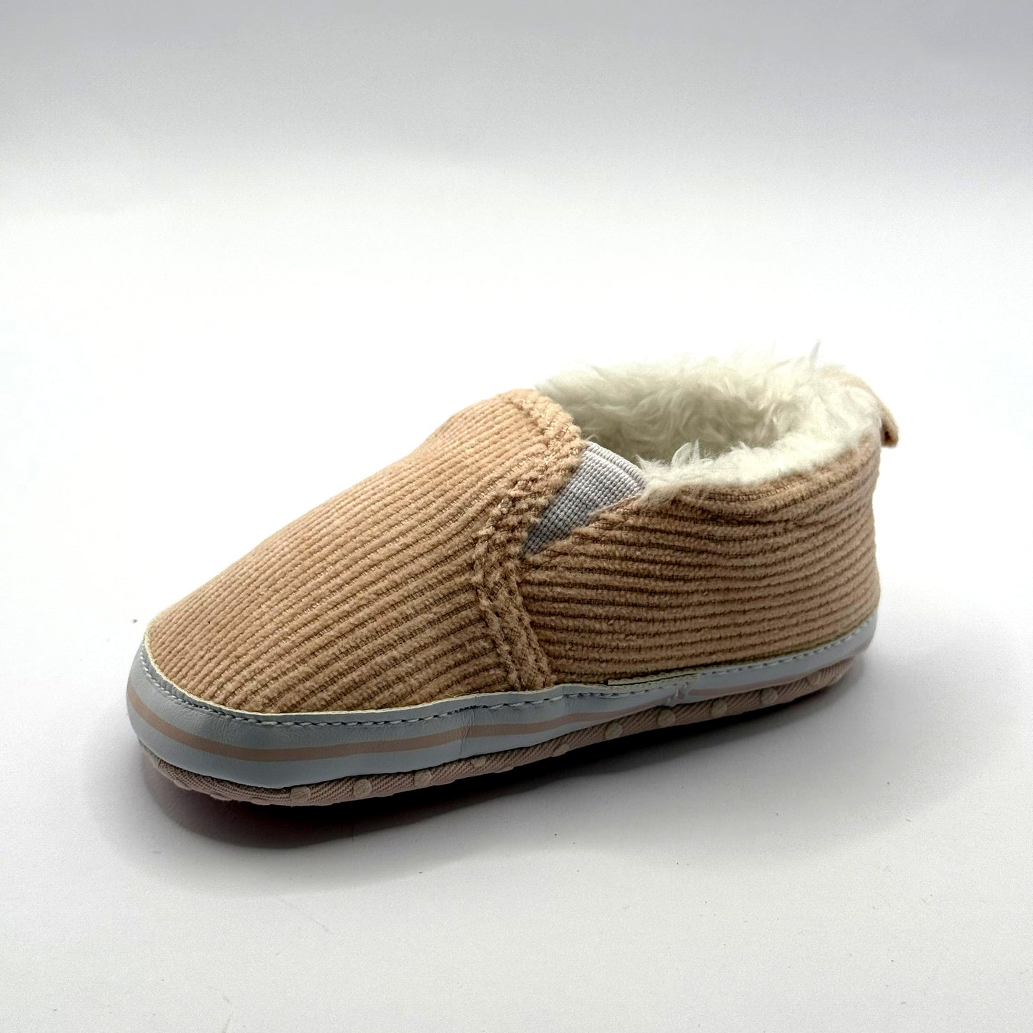 נעלי צעד ראשון עם פרווה