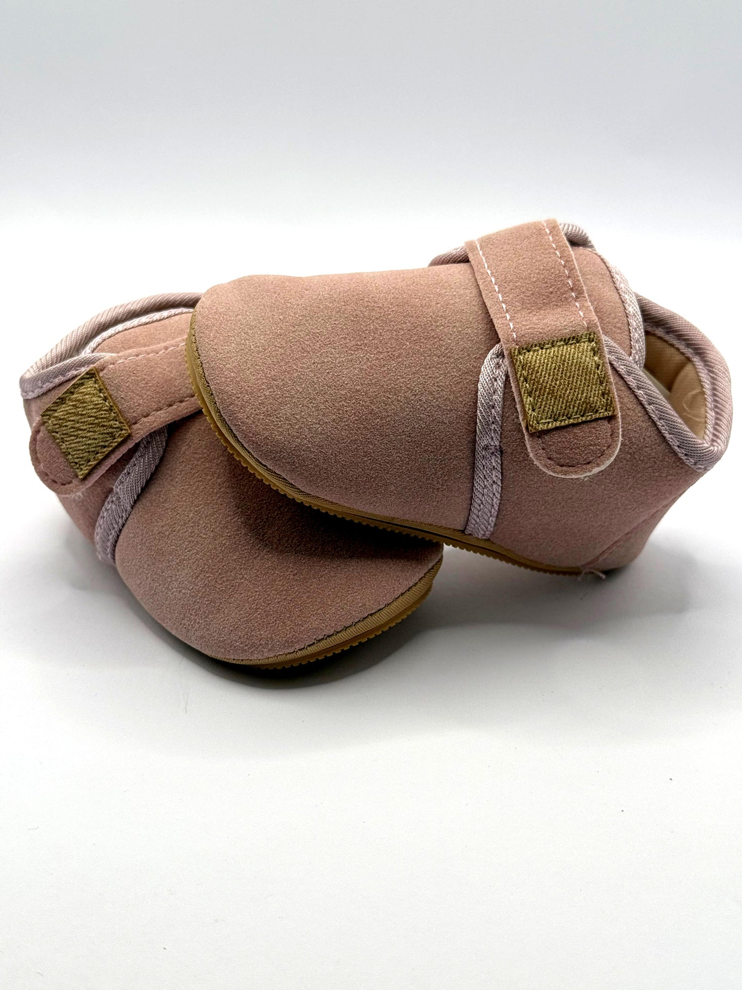 נעלי צעד ראשון ורודות