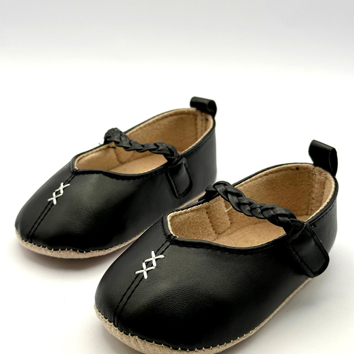 סנדלי תינוקות לבנות