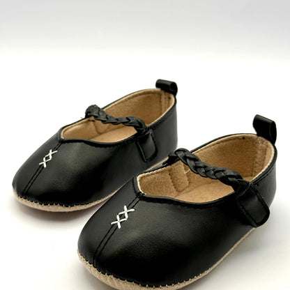 סנדלי תינוקות לבנות