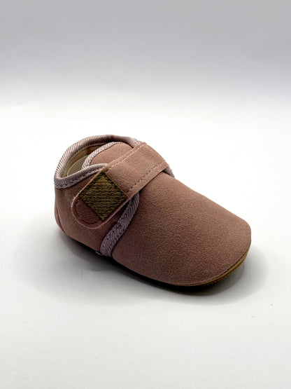 נעלי טרום הליכה ורודות