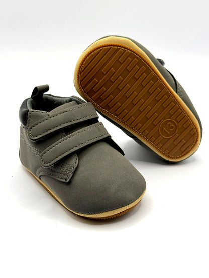 נעלי תינוקות עם סקוץ'