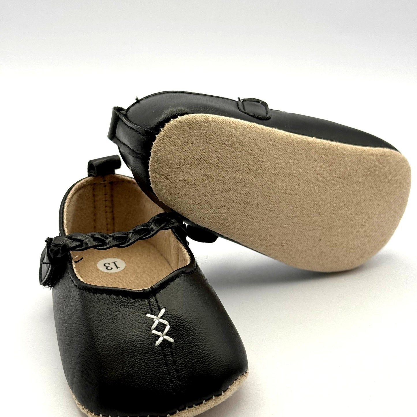 סנדלי תינוקות לבנות