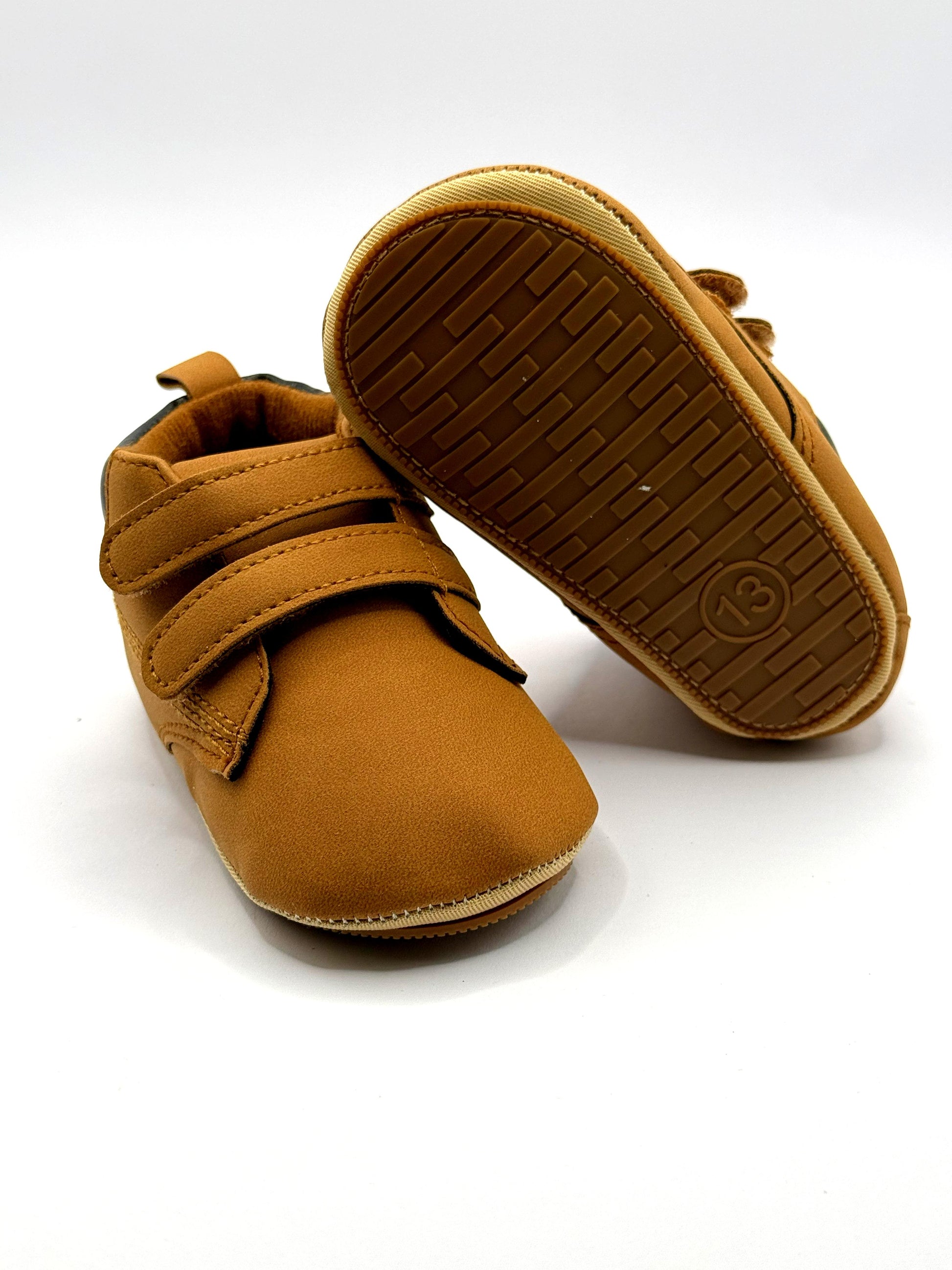 נעלי צעד ראשון לתינוקות עם סקוץ'