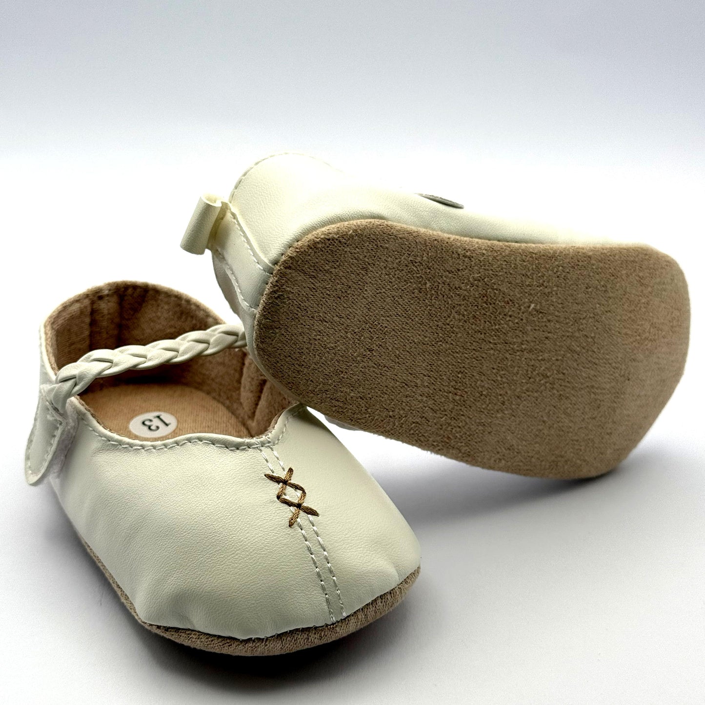 סנדלי תינוקות לבנות