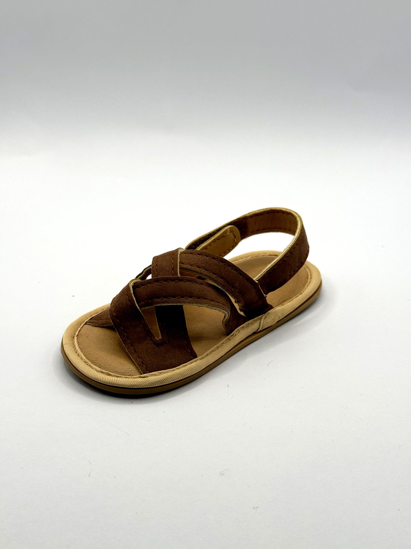 סנדלי תינוקות חומים