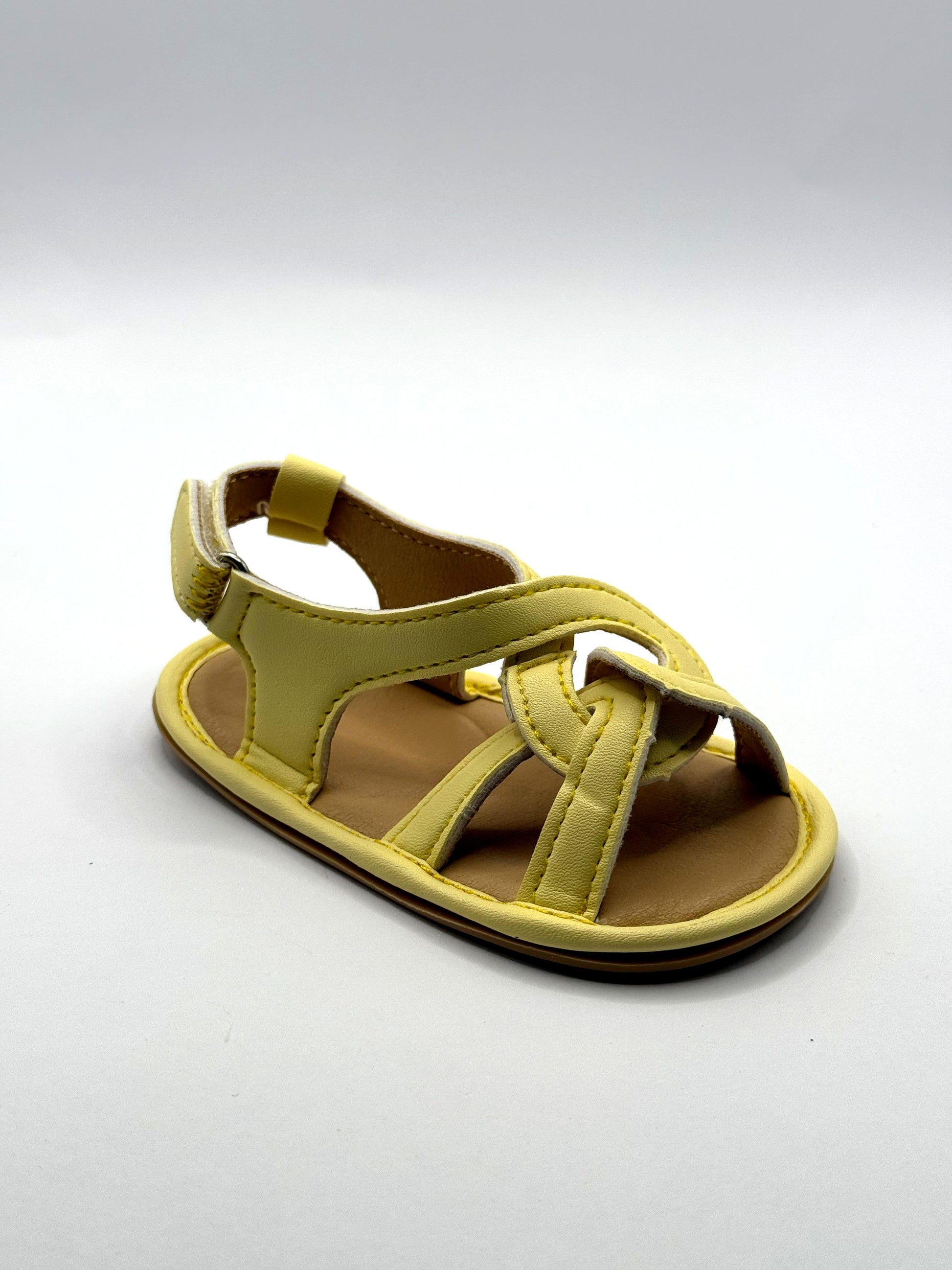 סנדלי צעד ראשון צהובות