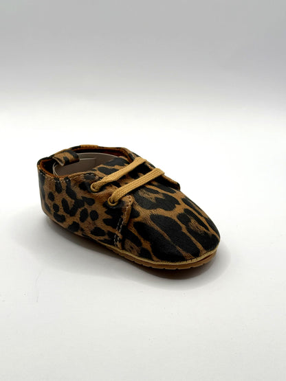 נעליים לתינוקות עם סוליה מונעת החלקה