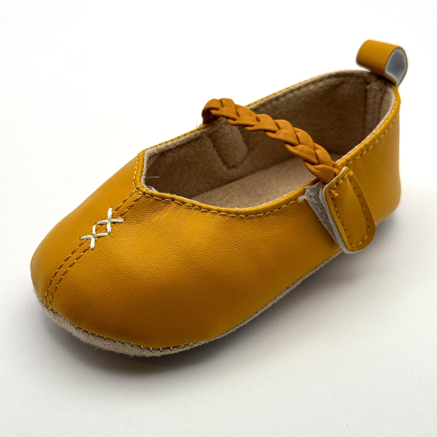 סנדלי תינוקות לבנות