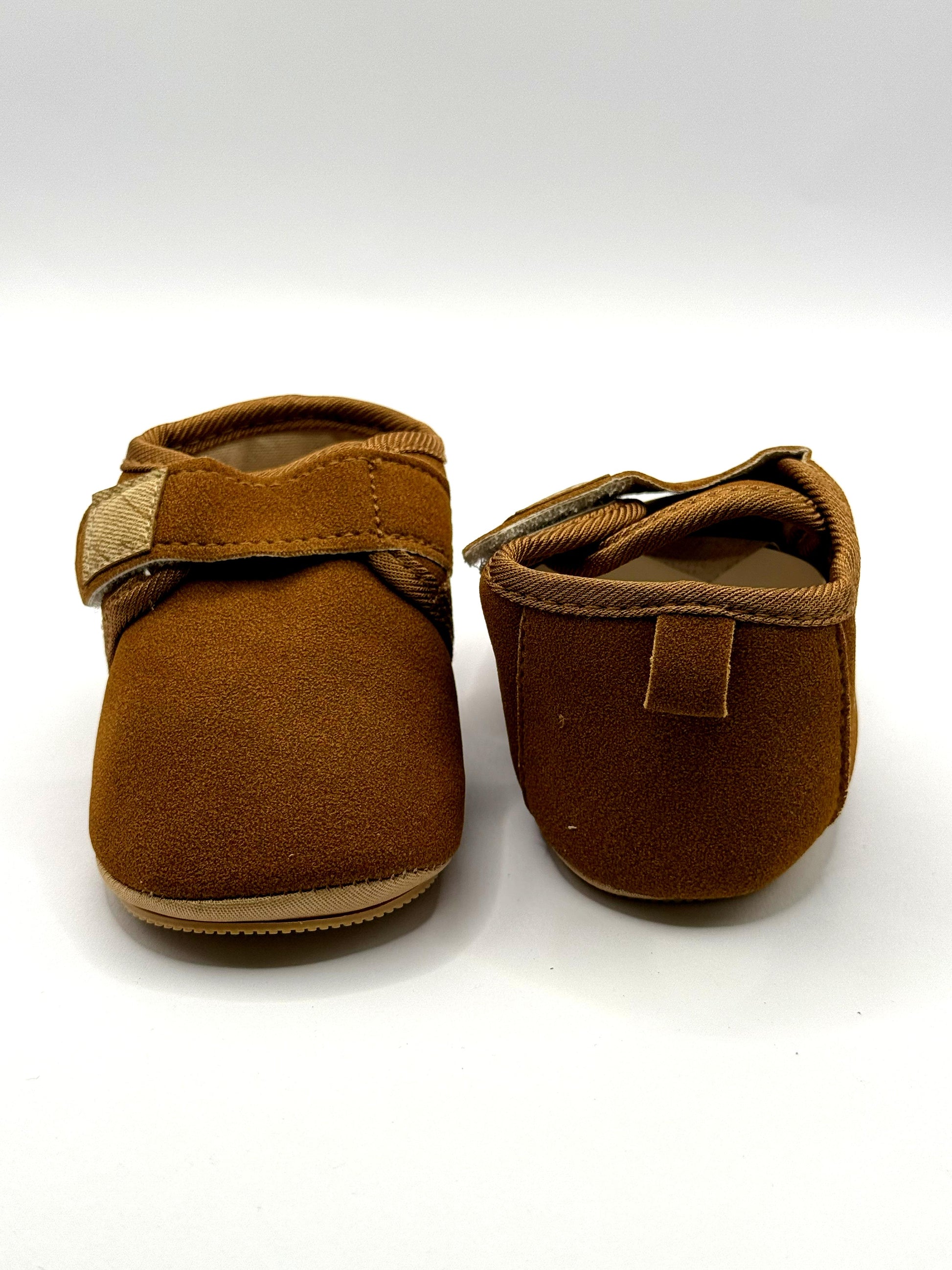 נעלי טרום הליכה חומות